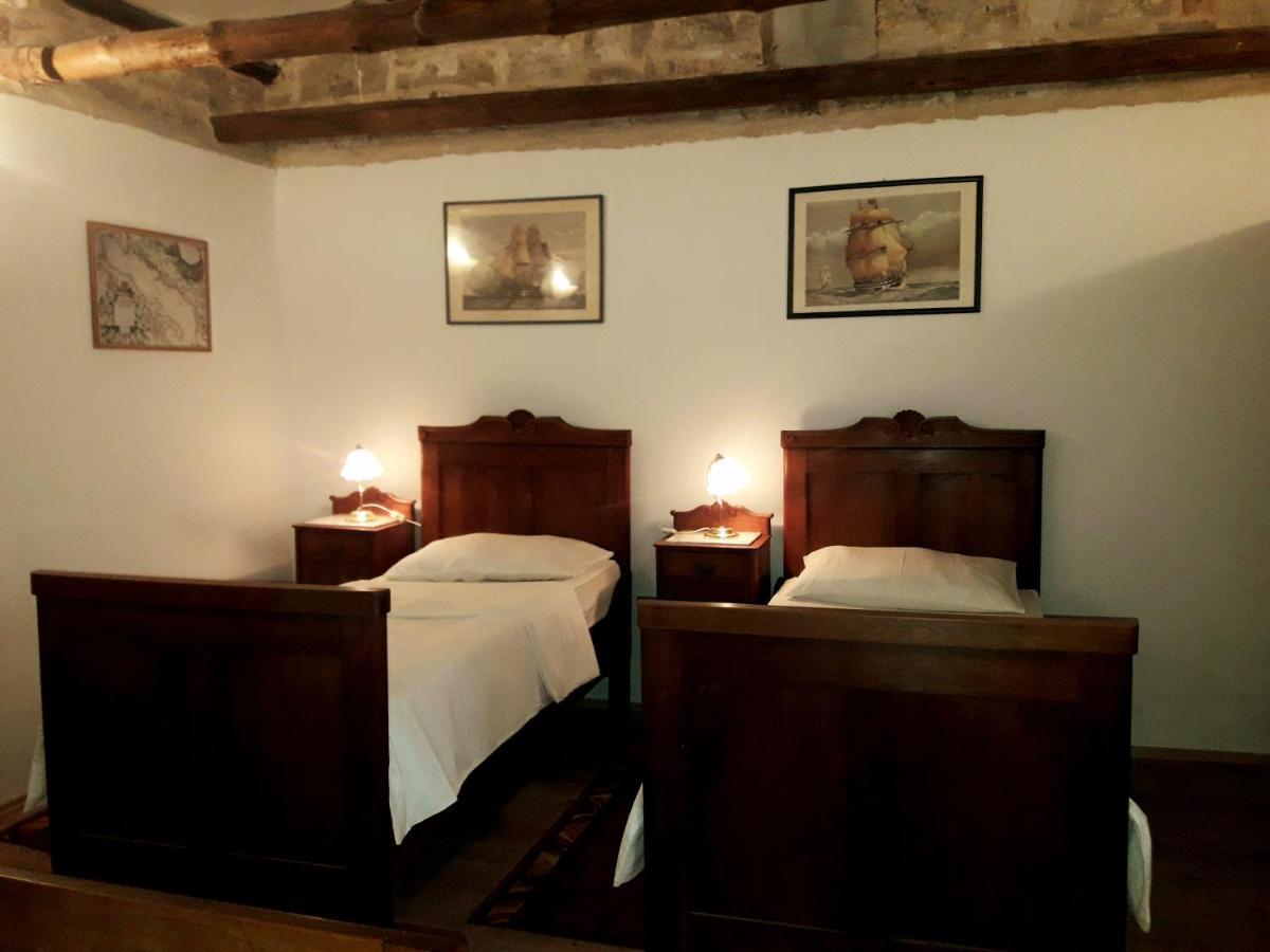 Vila Casa Istriana Nona Pina Kaštelir Exteriér fotografie