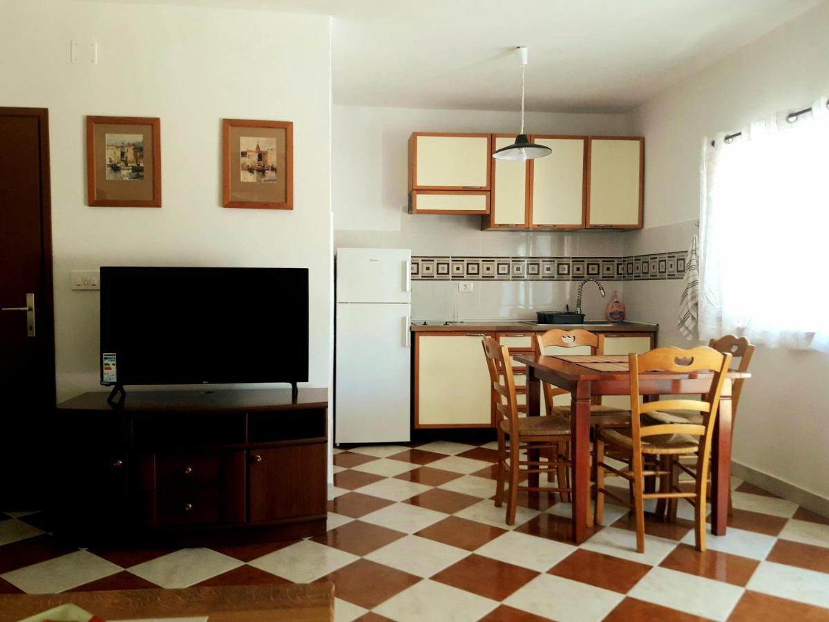 Vila Casa Istriana Nona Pina Kaštelir Exteriér fotografie