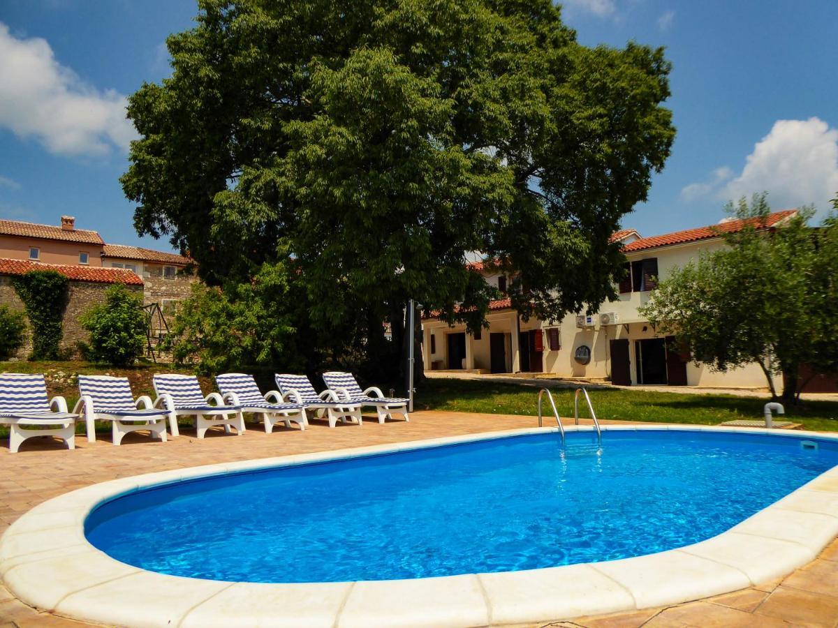 Vila Casa Istriana Nona Pina Kaštelir Exteriér fotografie